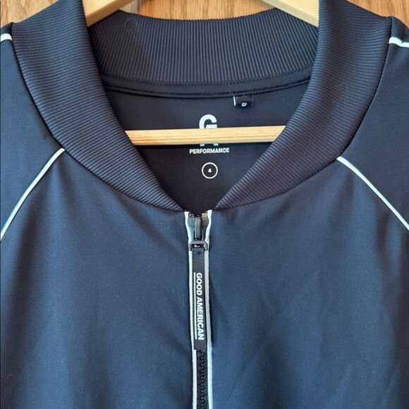 GOOD AMERICAN Performance Jacket - Picture 2 of 10